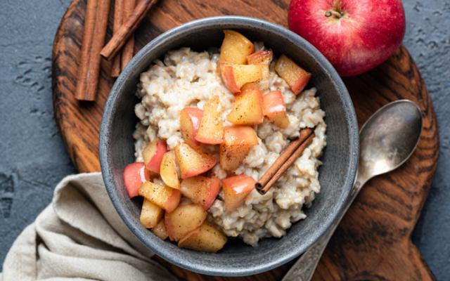 arroz con leche fruta y canela